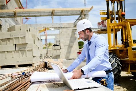 all-trades-construction,The Role of the Contractor in All Trades Construction,